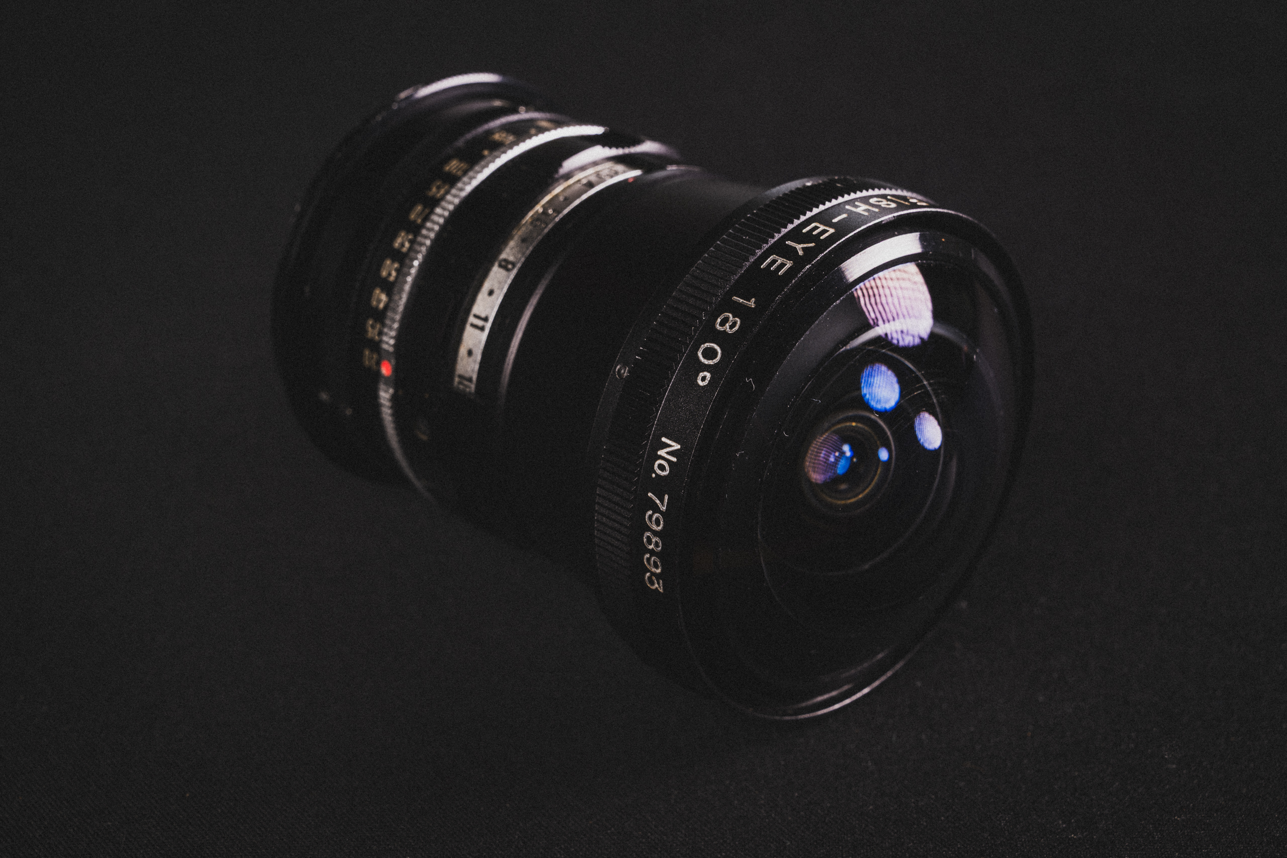 Kenko Fish-Eye 180⁰-adapter, zonder lensdop. 